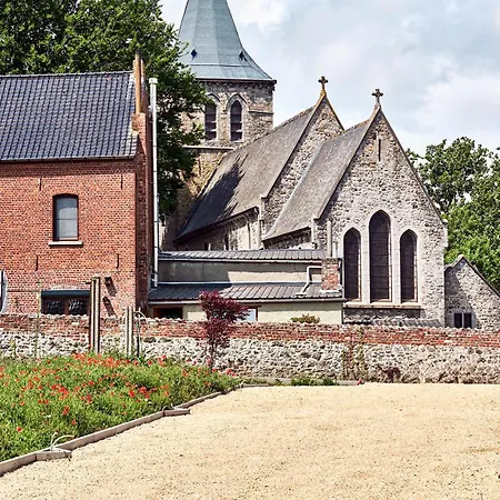 Au Paon Dort Casa de Férias